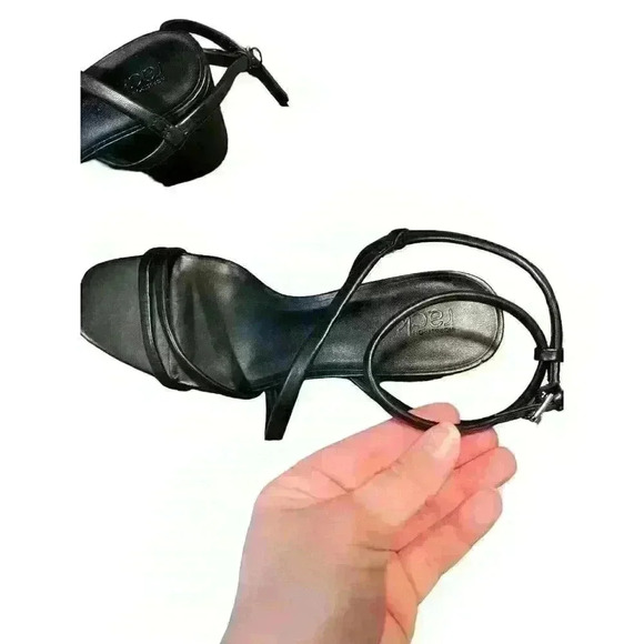 Nordstrom Rack Women's Size 11 Black Strappy Block Heels 3" Strappy Sandal - Picture 5 of 8